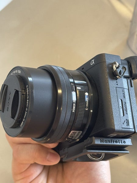 SONY A6400 KIT INCLUDES BOX64816471668995113