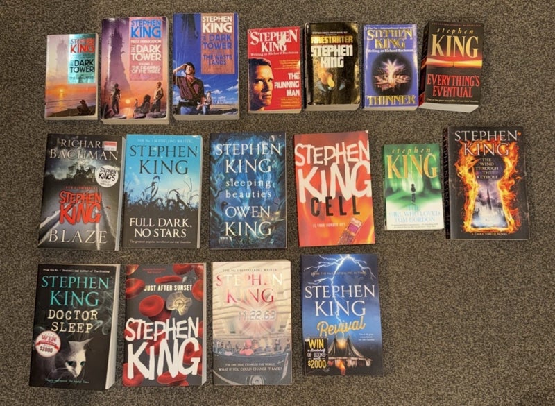 Stephen King Paperback Collection (18 Books)64817016895362110
