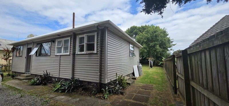 Image 1 of 18