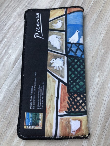 Picasso "The Pigeons" soft fabric glasses pouch - 16cm x 8cm x 1cm Carousel 2