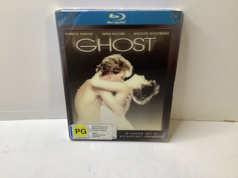 Ghost Patrick Swayze Blu Ray with slip cover ( Region B) Carousel 1