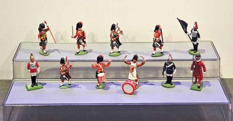 Eleven Britains British Soldiers/Figures. Two Metal. Others are Plastic/Resin.. Carousel 1