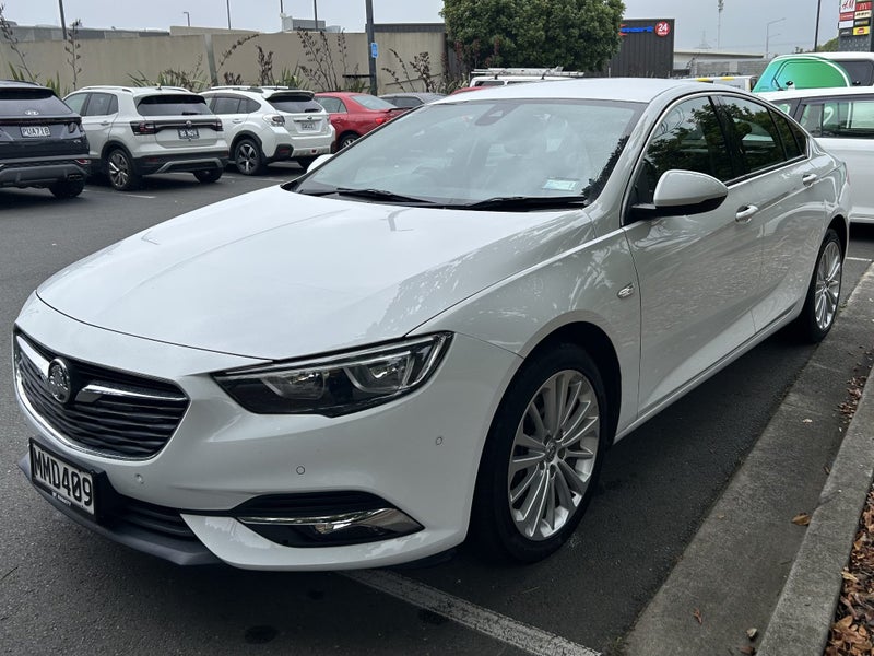 2019 Holden Commodore Calais64818785025537113
