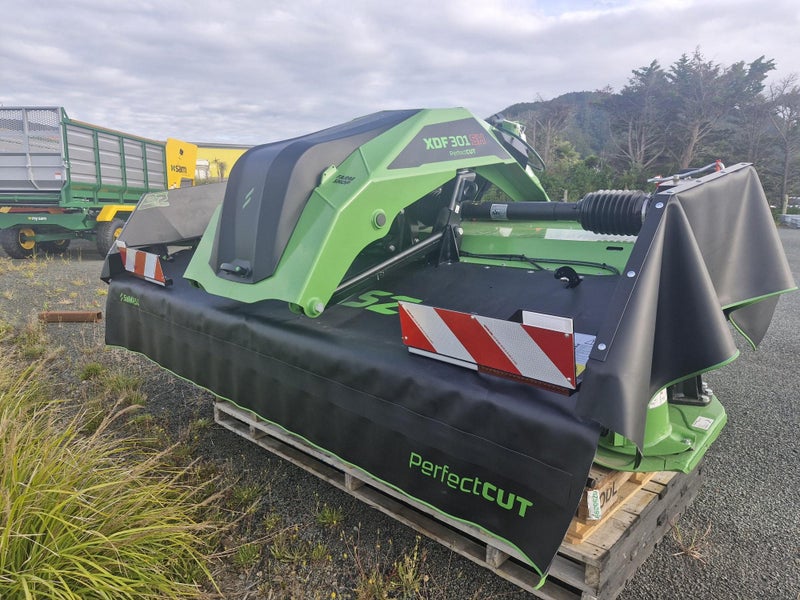 SaMASZ 3m XDF302SH Front Mower Conditioner ($49,500 + GST) Carousel 1