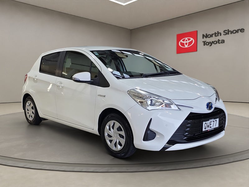 2019 Toyota Vitz 1.5L Hybrid F FWD Hatchback64823565173889110