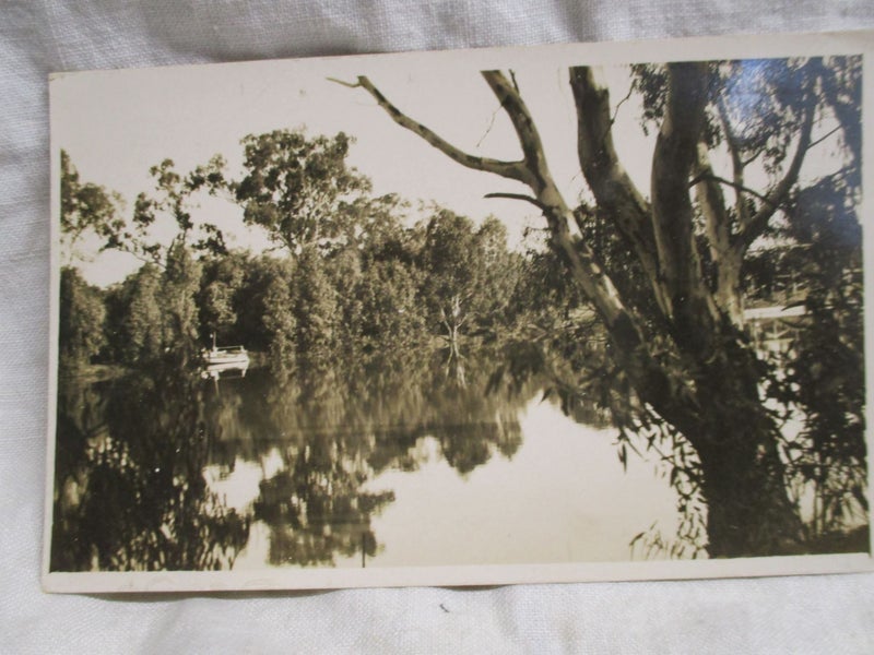 River Near Oamaru NZ Postcard - BH 95 Carousel 1