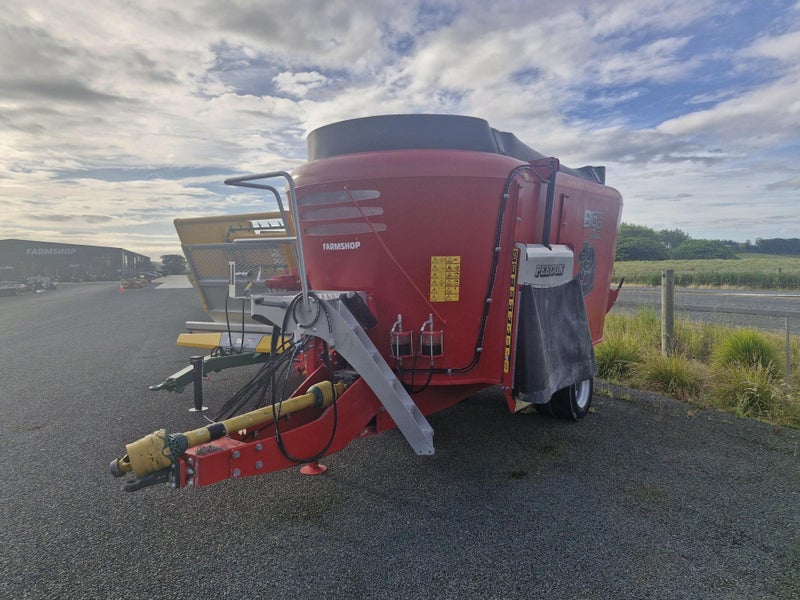 18m3 Peecon Feed Mixer Wagon, twin auger - ex hire unit ($105k + GST) Carousel 3