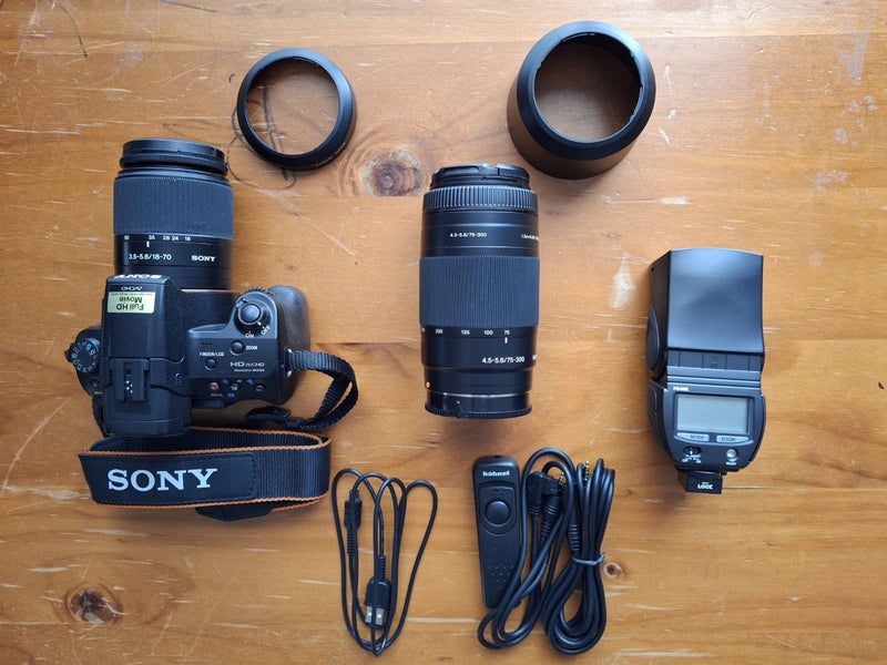 Sony DSLR SLT-A 37 kit - great value!!64824597381505110