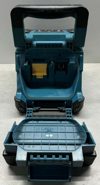 Makita Portable Bluetooth Speaker DMR200 - SKIN Carousel 5