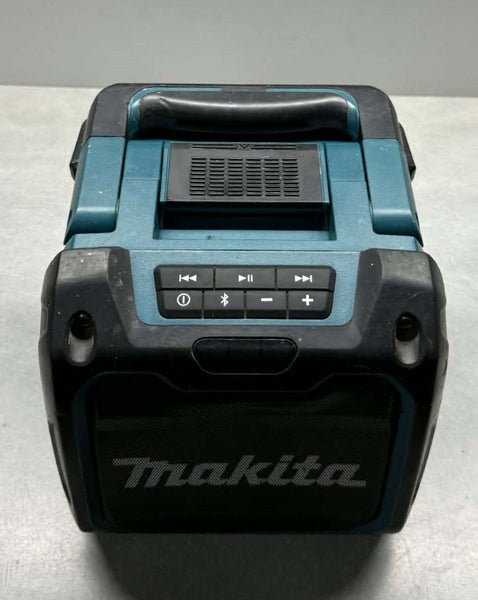 Makita Portable Bluetooth Speaker DMR200 - SKIN Carousel 2