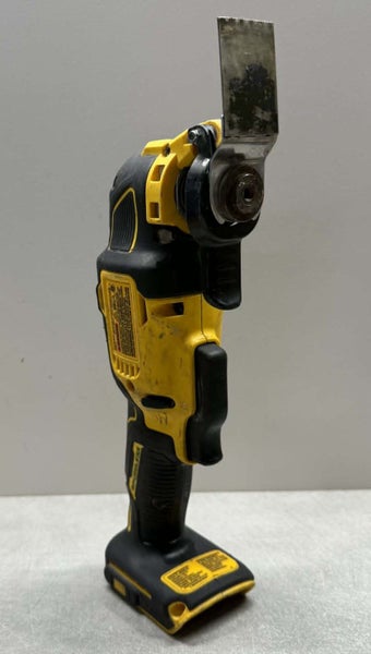 DEWALT DCS354 Brushless Cordless Oscillating Multi-Tool - Skin Carousel 4