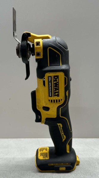 DEWALT DCS354 Brushless Cordless Oscillating Multi-Tool - Skin Carousel 2