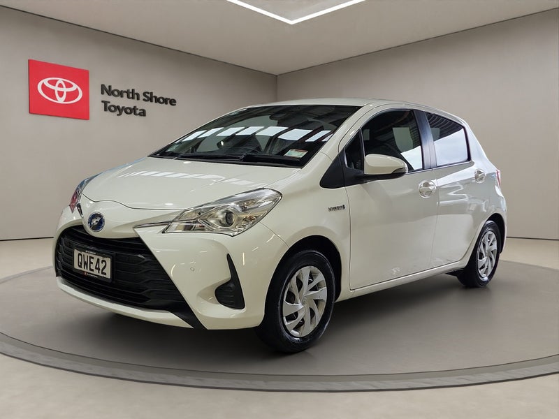 2019 Toyota Vitz 1.5 Hybrid F FWD Hatchback64825649390209112