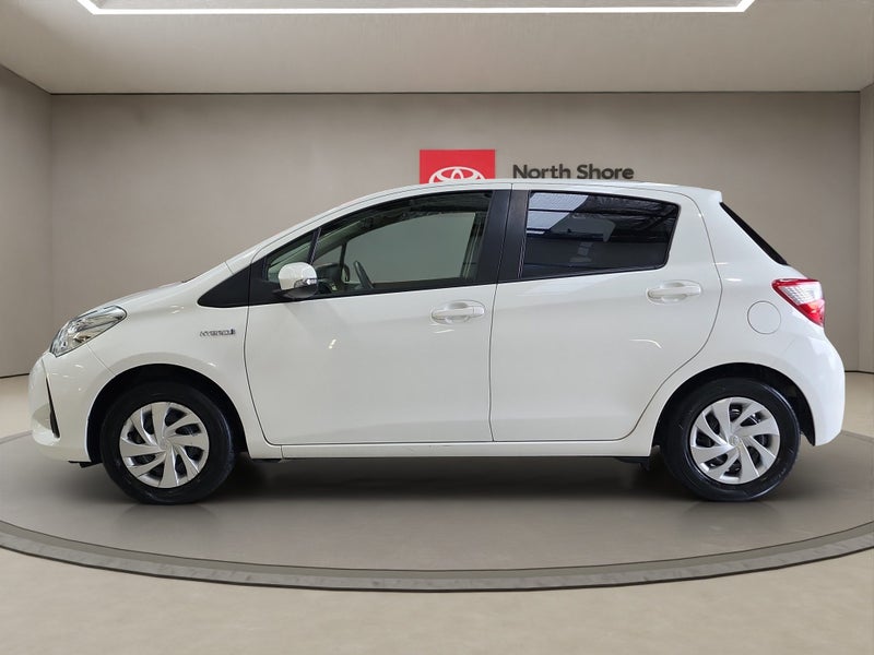 2019 Toyota Vitz 1.5 Hybrid F FWD Hatchback64825649390209113