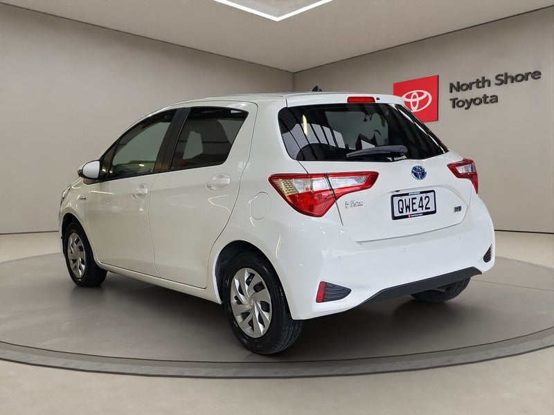 2019 Toyota Vitz 1.5 Hybrid F FWD Hatchback64825649390209114
