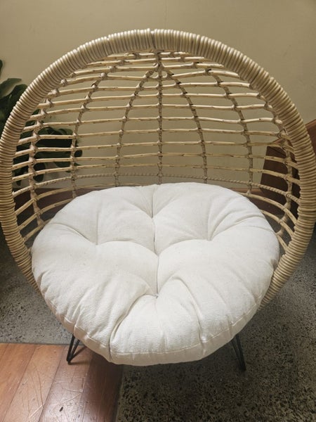 Cat or Small Dog Bed / Chair Carousel 2