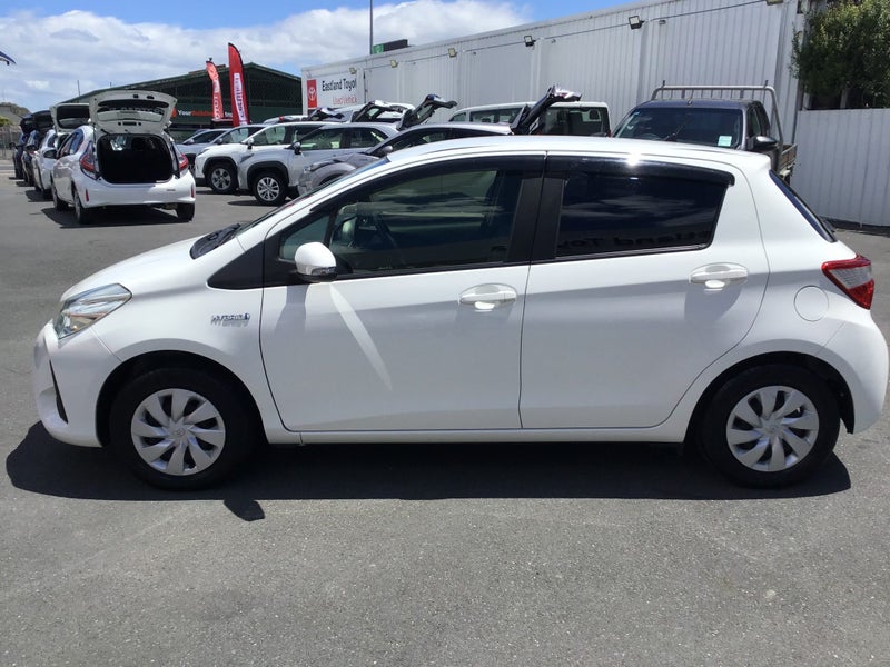 2019 Toyota Vitz 1.5 Hybrid Hatch64826154601859114