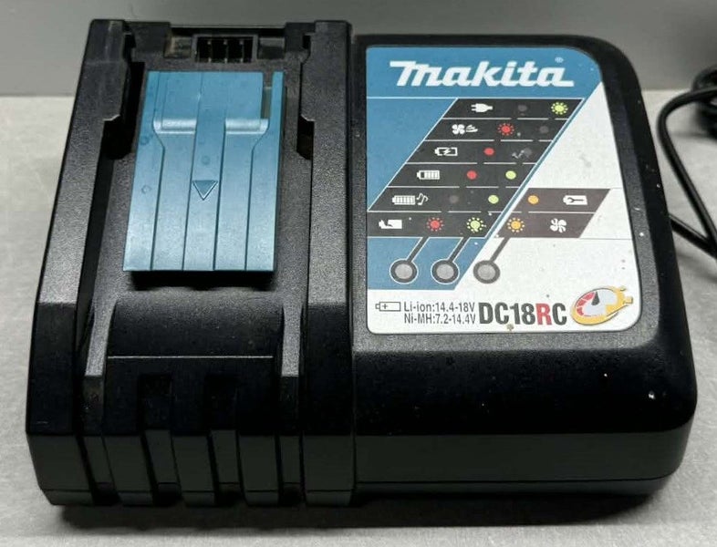 Makita DC18RC 18V Battery Charger Carousel 2