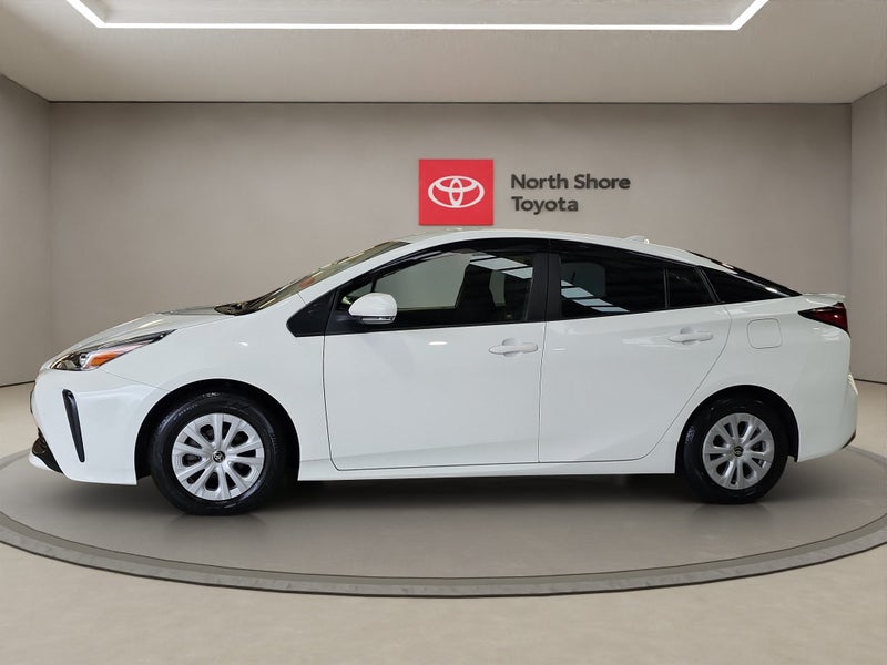 2020 Toyota Prius 1.8L Hybrid E FWD Hatchback64826563224577113