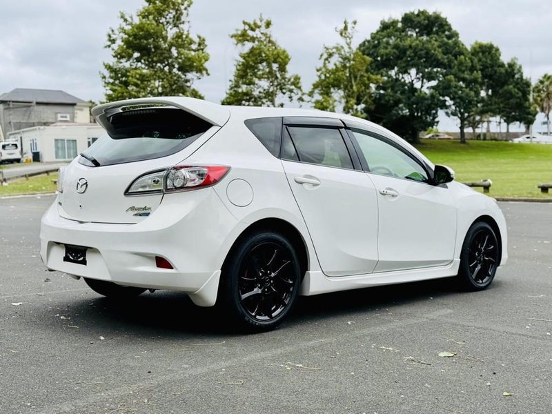 2012 Mazda Axela 20S SPORTS !! WHITE BEAUTY BEA...64826757906819112