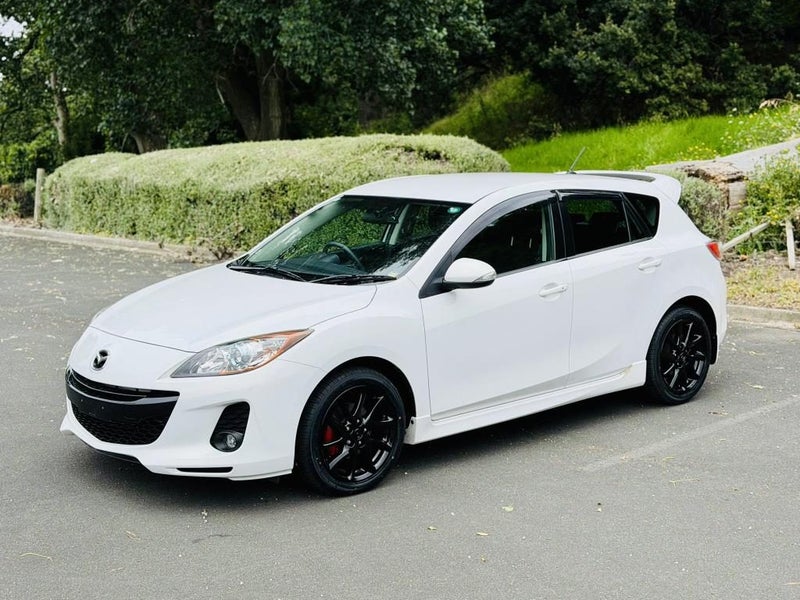 2012 Mazda Axela 20S SPORTS !! WHITE BEAUTY BEA...64826757906819114