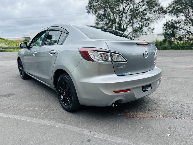 2013 Mazda Axela 20S SPORTS !! SKYACTIVE ENGINE !!64827248298755114