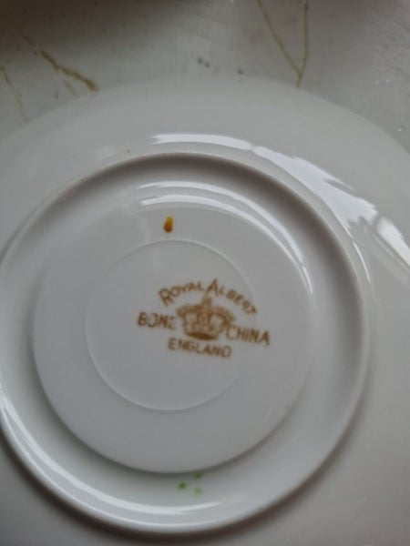 RoyalAlbert Bone china Tea Set Carousel 2