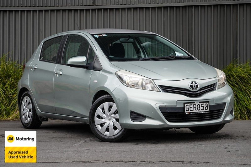 2011 Toyota Yaris YR / Vitz NZ New / 5 SPD Manu...64827757592066110