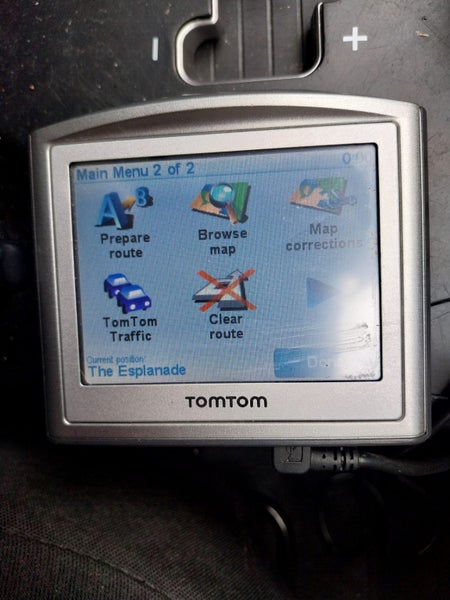 Tom Tom Garman One GPS 3rd Generation 512 MB Carousel 2
