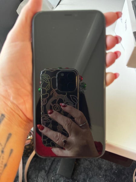 iPhone 11 - Black - 64GB64834633334147111