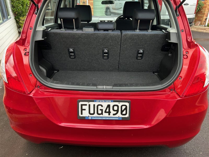 2011 Suzuki Swift Glxa64835387789697114