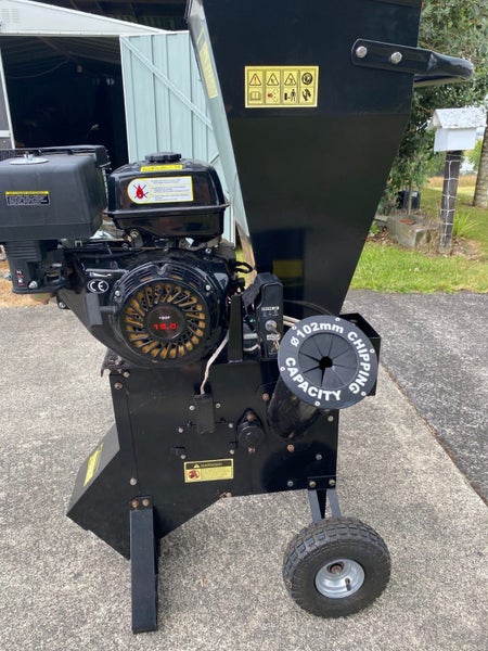Heavy Duty 15HP Wood Chipper / Mulcher / Shredder64836526958977110