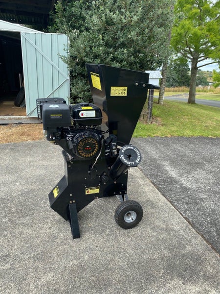 Heavy Duty 15HP Wood Chipper / Mulcher / Shredder64836526958977111