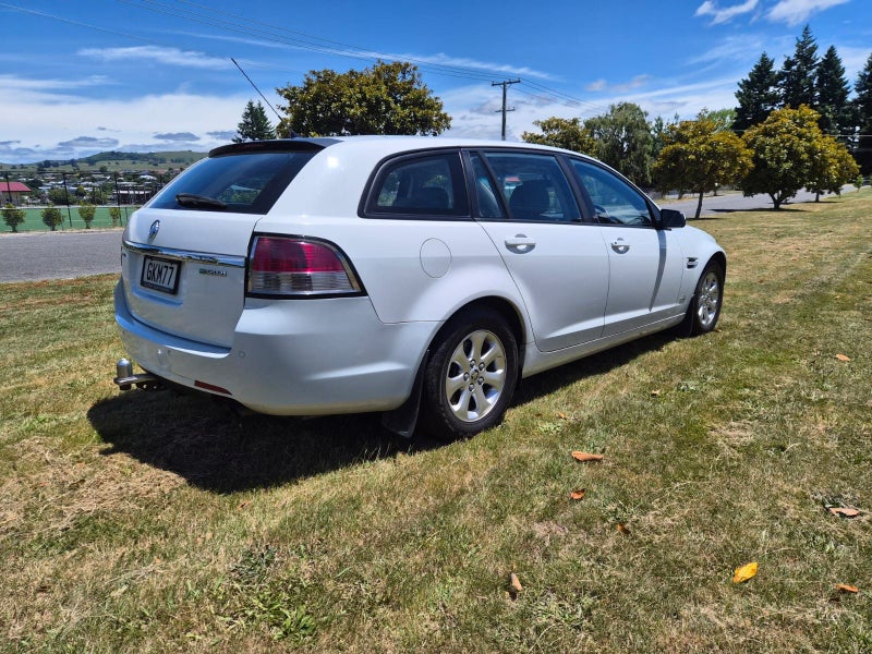 2012 Holden Commodore Omega64837296594178111