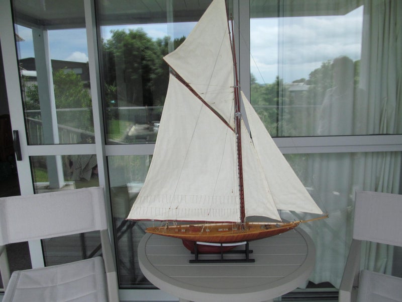 Columbia Model. Carousel 2
