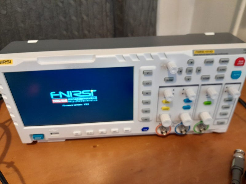 Oscilloscope64837808026498112