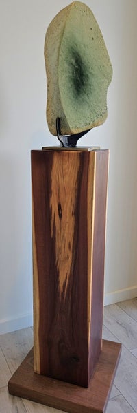 NZ JADE MOUNTED ON A HARDWOOD PEDESTAL - A TRULY IMPRESSIVE PIECE Carousel 2