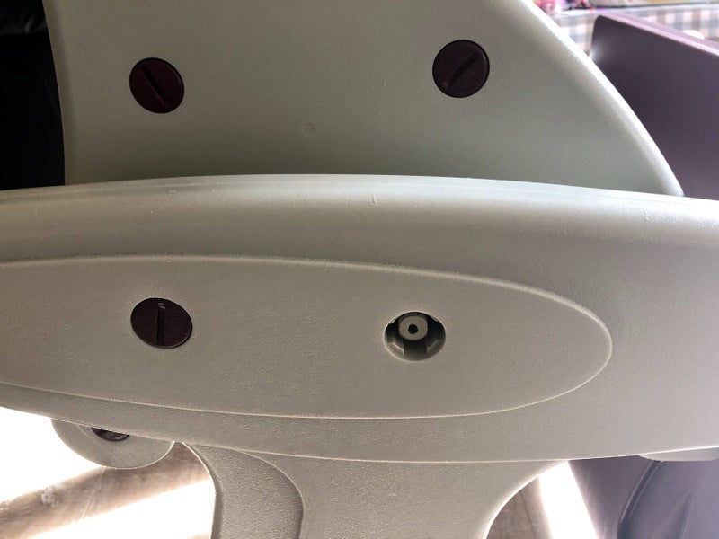 Fully adjustable Mamalove high chair with removable tray Carousel 15