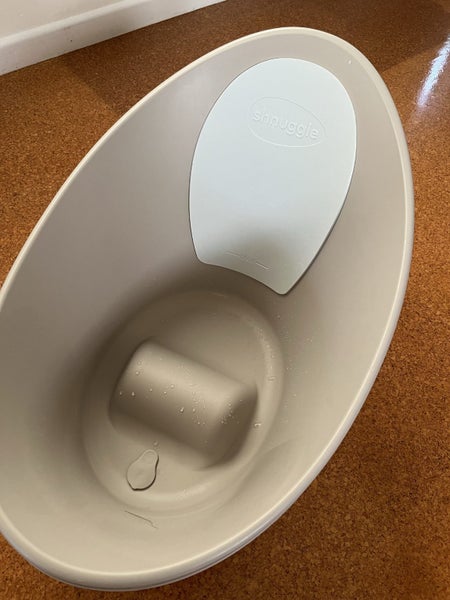 Shnuggle baby bath tub Carousel 1