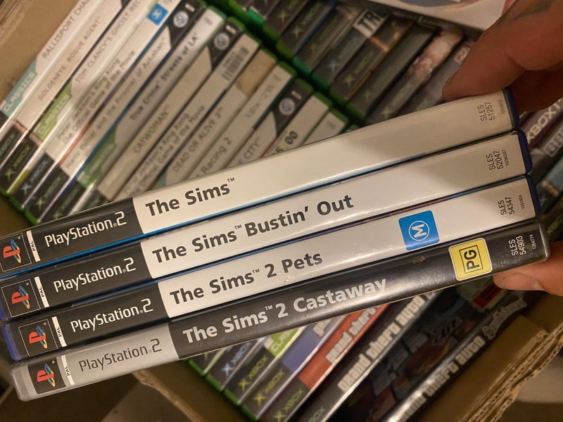 ** bulk buy SIMS PS2 GAMES X 3 ** Carousel 1