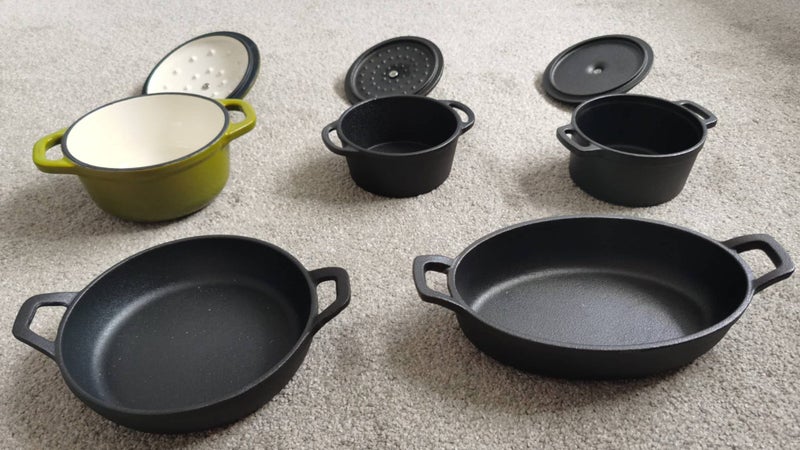 Brand new Cast Iron Cookware set (5 pcs) Carousel 4