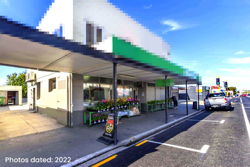 $460k Price Drop! - 50k per/w history - Supermarket+Liquor! - Live & Work Carousel 2