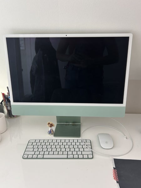 Apple iMac 24” M1 – 8GB / 256GB – (like new with box) - Green!! Carousel 1