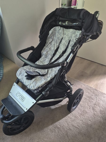 Mountain Buggy - Terrain (newly refurbished)64868461936514110