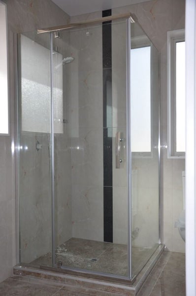 Shower, Square, 8mm semi frameless glass 900*900 Carousel 2