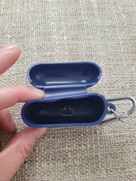 Silicone iPod /Airpods Protective Case with Key Clip Carousel 2