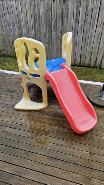 Little Tikes Hide n Slide Carousel 1