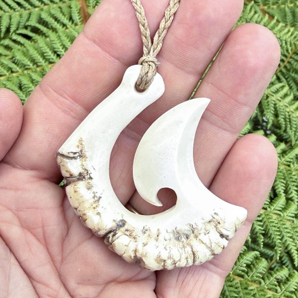Large Deer Antler Matau Pendant by Don Campbell Carousel 1