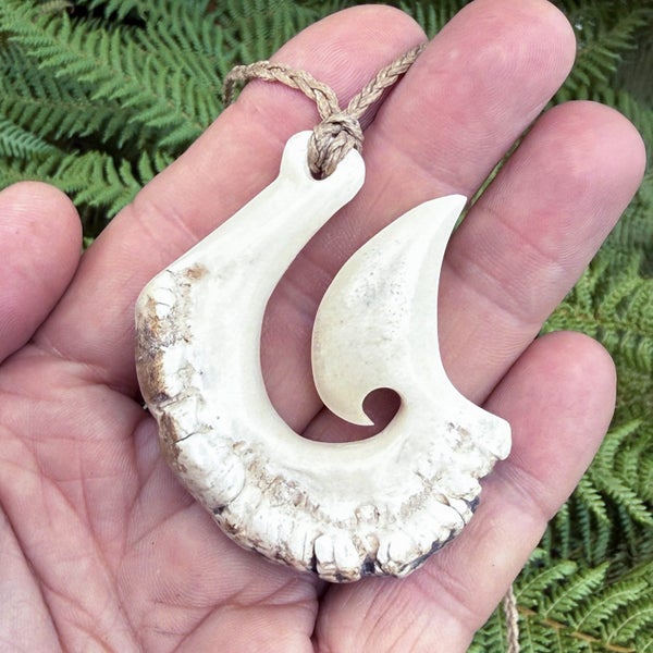 Large Deer Antler Matau Pendant by Don Campbell Carousel 1