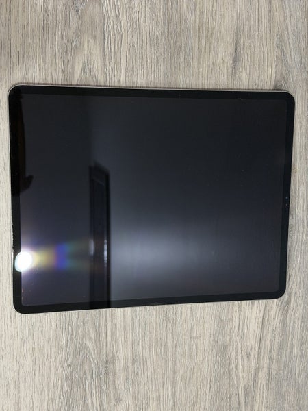 iPad Pro 12.9” (Model A2229) – For Parts or Repair Carousel 2
